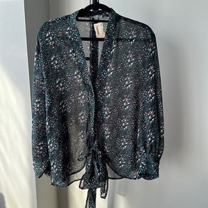 ☀️BOGO Item NWT Wishlist Teal Sheer Chiffon Dolman Sleeve Printed Tie Front☀️